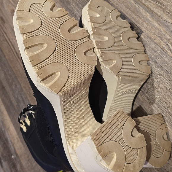 Sorel Brex Heel- Chalk Size 10 - Picture 10 of 12